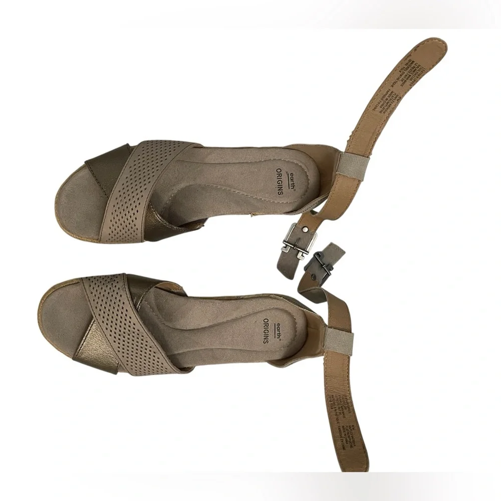 Earth Origins Natasha Wedge Heel Leather Platinum SIZE 8 - Picture 8 of 12